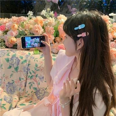 蒙娜丽莎与血月